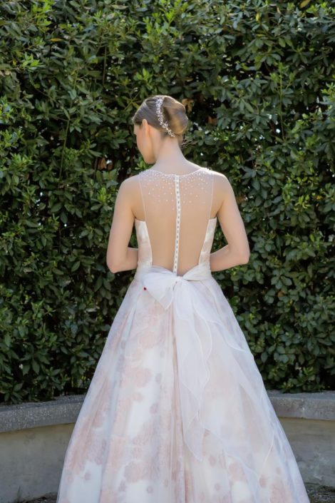 Tessuto goffrato in seta